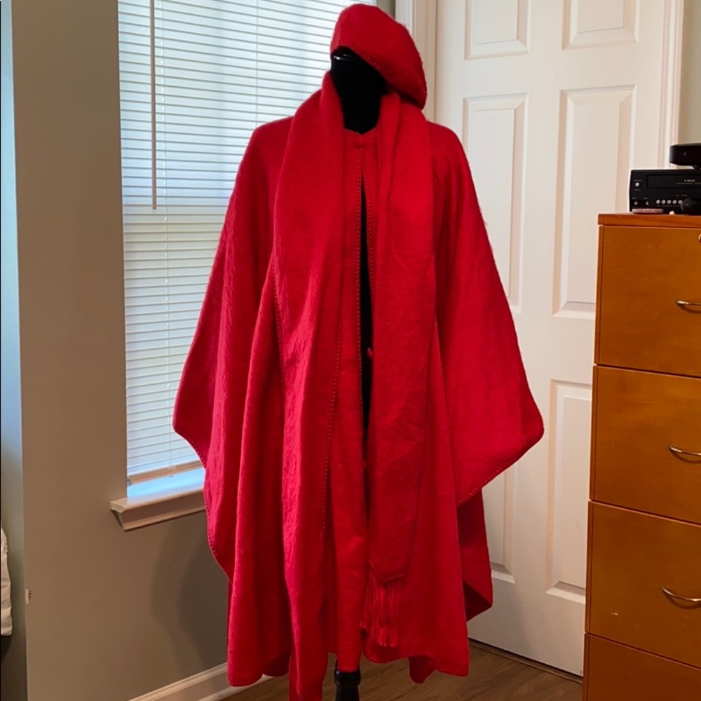 Beautiful cape red 2 pieces